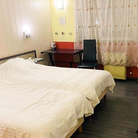 Hotel Le Valeran Ligny-en-Barrois エクステリア 写真