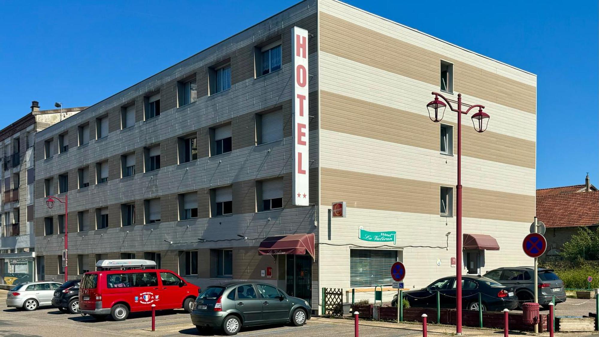 Hotel Le Valeran Ligny-en-Barrois エクステリア 写真